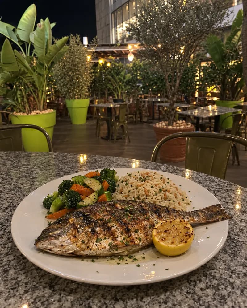 Daurade grillée, légumes vapeur et riz pilaf